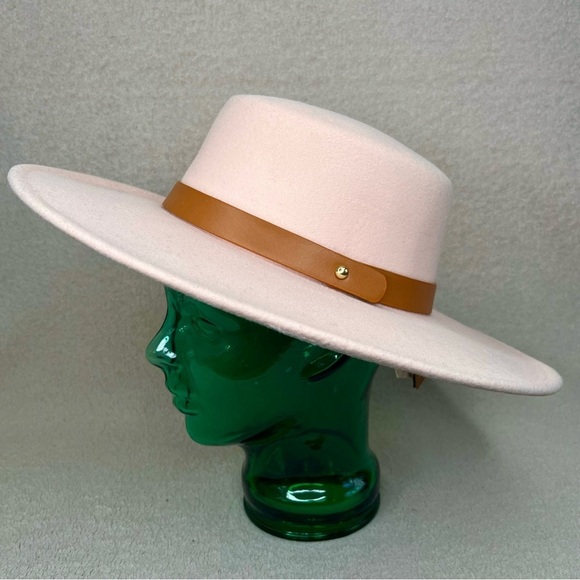 Accessories - Classic Western Cowgirl Wide-Brim Hat w/Tan Band Pink Women’s Faux Wool Classic
